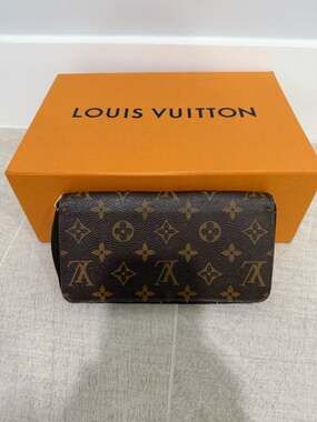 Louis Vuitton Zippy Wallet Monogram Canvas